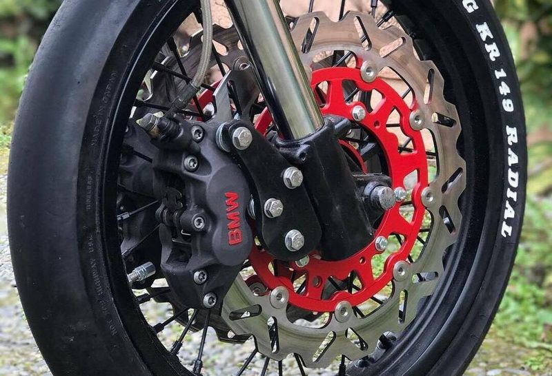 Freinage de moto